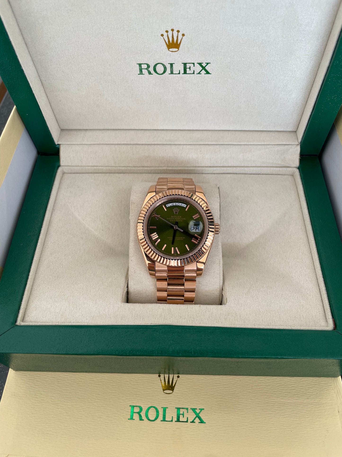 Rolex - Day Date Oyster Perpetual Rose Gold