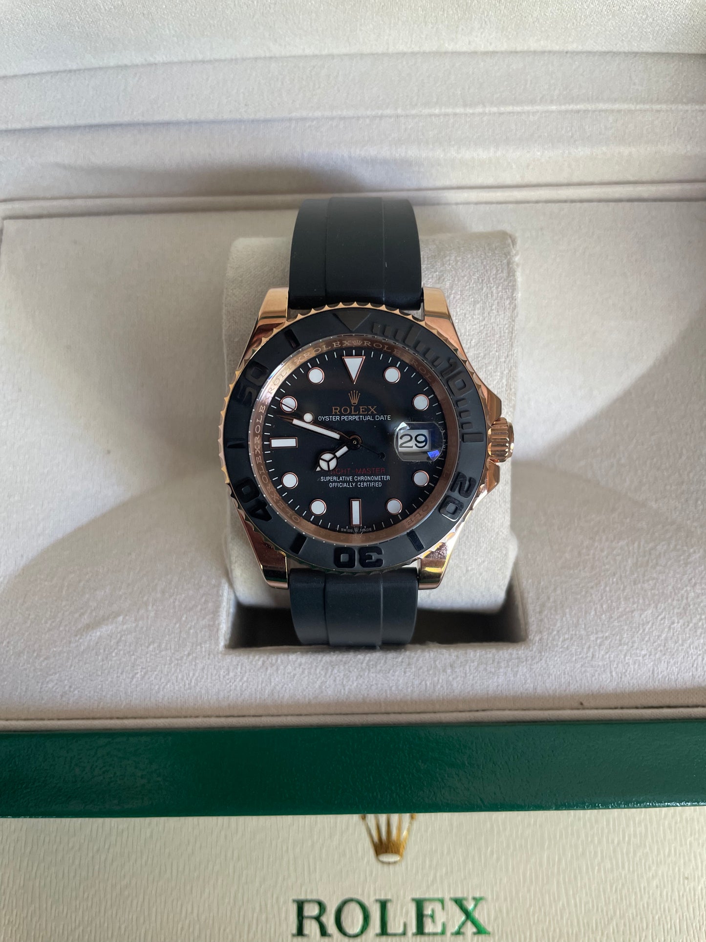 Rolex - Yacht Master Oysterflex Rose Gold (Date)