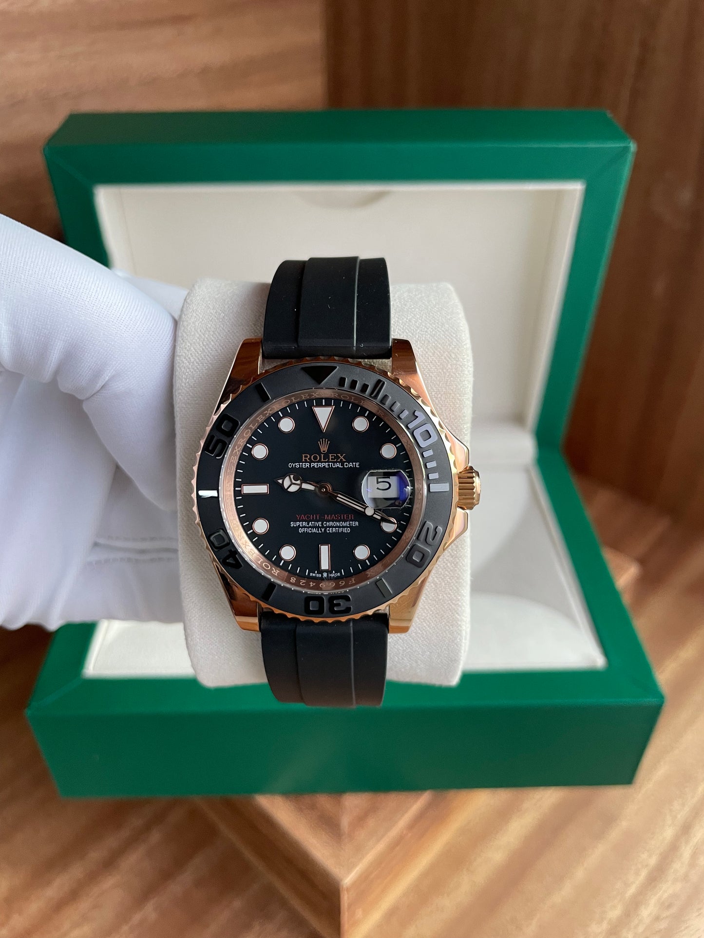 Rolex - Yacht Master Oysterflex Rose Gold (Date)