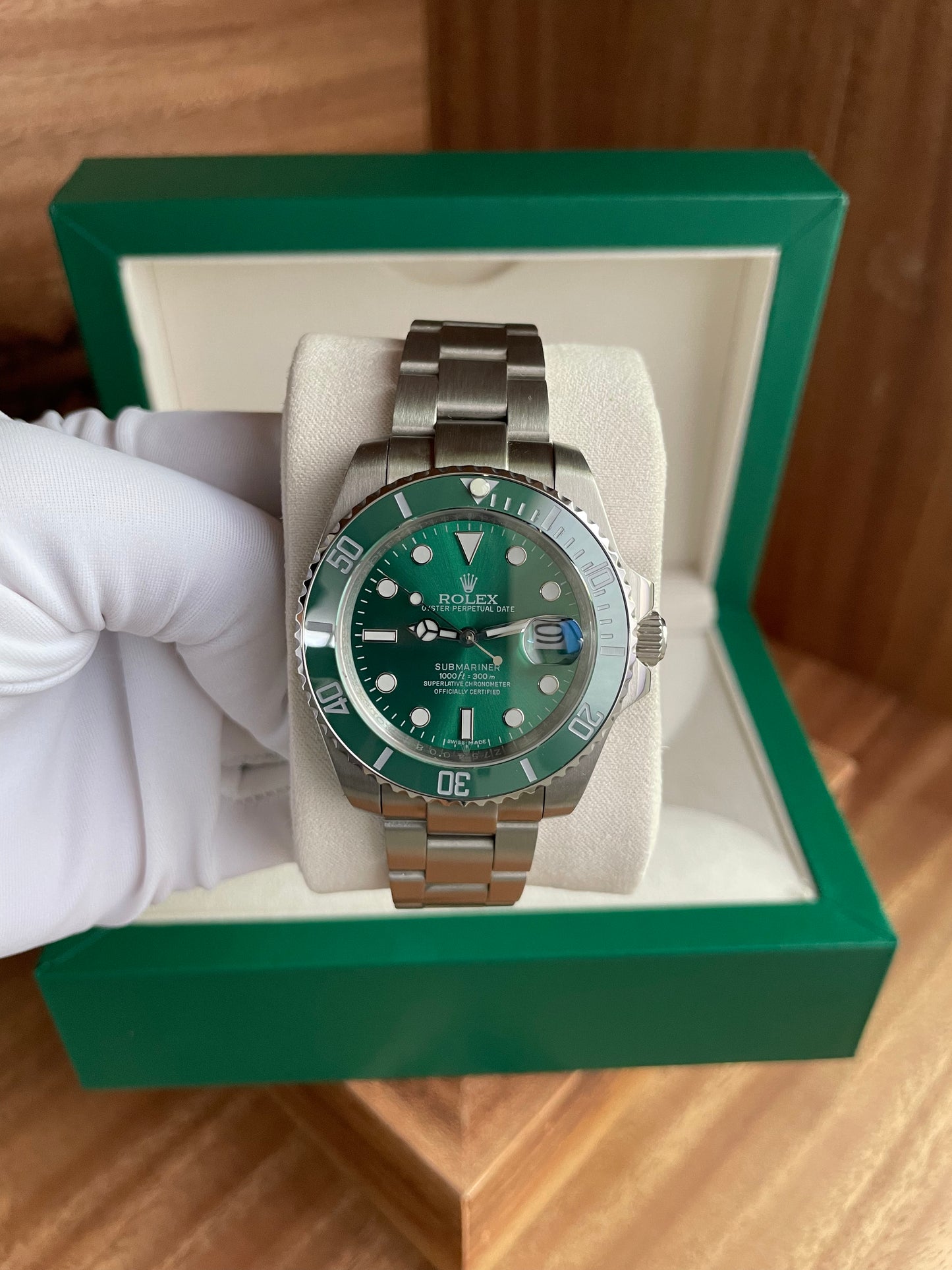 Rolex - Submariner Hulk (Date)