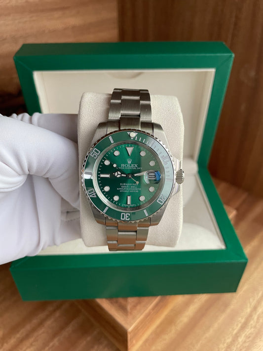 Rolex - Submariner Hulk (Date)