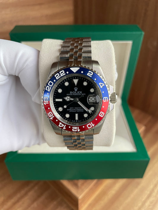 Rolex - GMT Master II Pepsi (Jubilee)