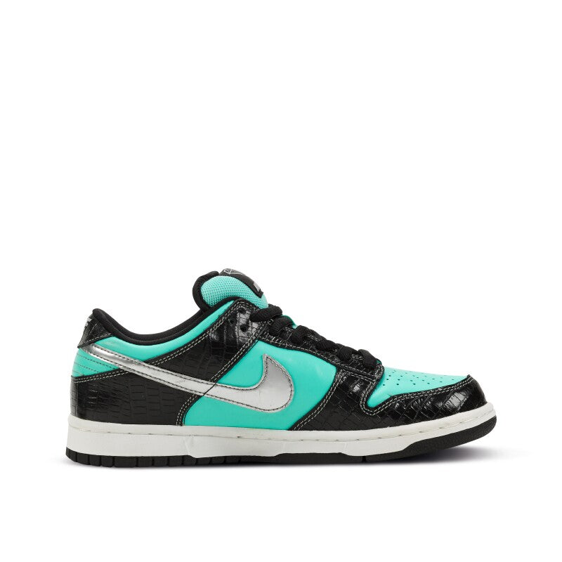 Nike SB Dunk Diamond Supply Co